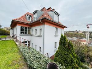 Pronájem bytu 3+kk, Praha - Radlice, 95 m2