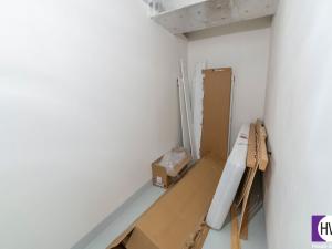 Pronájem bytu 1+kk, Praha - Žižkov, Olšanská, 35 m2