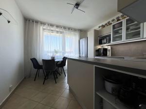 Prodej bytu 3+1, Praha - Letňany, Frýdecká, 71 m2