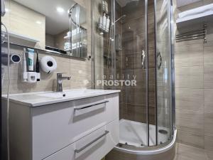 Prodej bytu 3+1, Praha - Letňany, Frýdecká, 71 m2