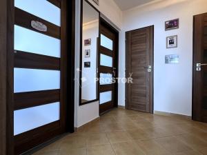 Prodej bytu 3+1, Praha - Letňany, Frýdecká, 71 m2