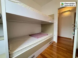 Prodej bytu 3+1, Novalja, Chorvatsko, 54 m2