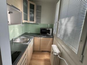 Pronájem bytu 1+kk, Kladno, Anglická, 28 m2
