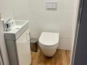 Prodej bytu 3+1, Praha - Stodůlky, Bašteckého, 76 m2