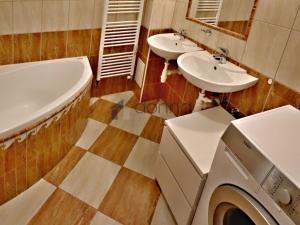 Pronájem bytu 3+1, Praha - Holešovice, Na ovčinách, 84 m2