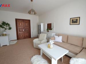 Prodej činžovního domu, Uničov, Masarykovo nám., 294 m2