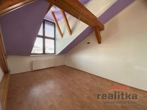Pronájem bytu 1+1, Opava - Předměstí, Olomoucká, 42 m2