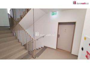 Pronájem bytu 1+kk, Praha - Libeň, Nad Kolčavkou, 30 m2
