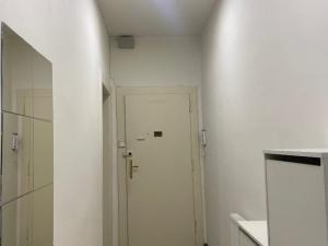 Pronájem bytu 2+1, Praha - Vršovice, Madridská, 61 m2