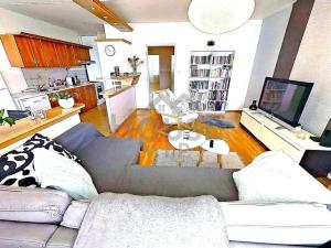 Prodej bytu 4+1, Praha - Řepy, Laudova, 104 m2