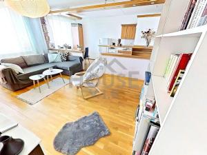 Prodej bytu 4+1, Praha - Řepy, Laudova, 104 m2