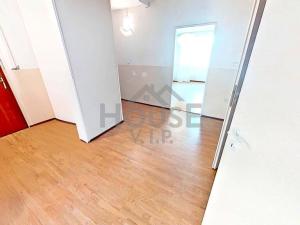 Prodej bytu 4+1, Praha - Řepy, Laudova, 104 m2