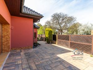 Prodej rodinného domu, Přezletice, Veleňská, 240 m2