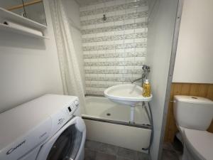 Pronájem bytu 2+kk, Teplice - Trnovany, Trnovanská, 42 m2