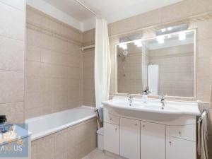 Pronájem bytu 3+1, Praha - Podolí, Kubištova, 93 m2
