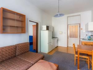 Prodej bytu 1+1, Praha - Košíře, Holečkova, 44 m2