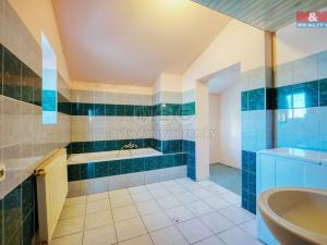 Prodej rodinného domu, Hora Svatého Šebestiána, 560 m2