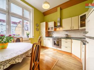 Prodej bytu 2+1, Karlovy Vary - Drahovice, Vítězná, 68 m2