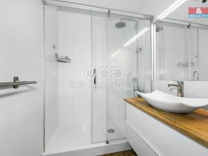 Prodej bytu 3+1, Praha, Bašteckého, 76 m2