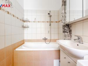 Prodej bytu 3+kk, Karlovy Vary, Jugoslávská, 82 m2