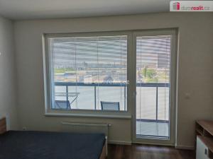 Pronájem bytu 1+kk, Praha - Hloubětín, Kolbenova, 34 m2