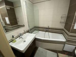 Pronájem bytu 2+1, Frýdek-Místek - Místek, J. Opletala, 58 m2