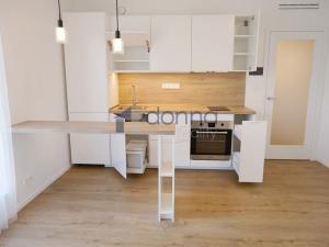 Pronájem bytu 1+kk, Praha - Stodůlky, Hábova, 30 m2