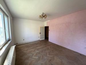 Prodej bytu 2+1, Nová Role, Tovární, 54 m2