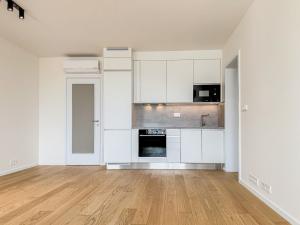 Pronájem bytu 2+kk, Praha - Vysočany, Oktábcových, 54 m2