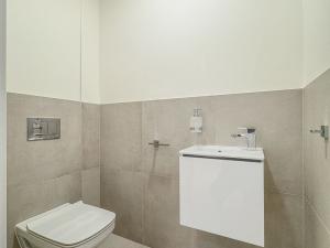 Pronájem bytu 2+kk, Praha - Vysočany, Oktábcových, 54 m2