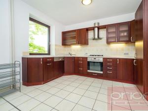 Pronájem rodinného domu, Praha - Břevnov, Hošťálkova, 225 m2