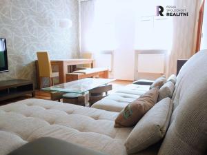 Pronájem bytu 3+1, Karlovy Vary - Rybáře, Nákladní, 99 m2