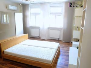 Pronájem bytu 3+1, Karlovy Vary - Rybáře, Nákladní, 99 m2