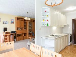 Prodej bytu 3+1, Praha - Stodůlky, Prusíkova, 81 m2