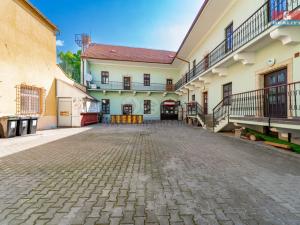Pronájem obchodního prostoru, Velké Meziříčí, Náměstí, 60 m2