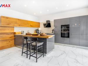 Prodej bytu 4+kk, Karlovy Vary, Tyršova, 138 m2
