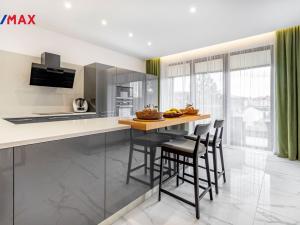 Prodej bytu 4+kk, Karlovy Vary, Tyršova, 138 m2