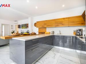 Prodej bytu 4+kk, Karlovy Vary, Tyršova, 138 m2