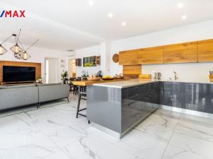 Prodej bytu 4+kk, Karlovy Vary, Tyršova, 138 m2