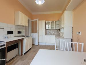 Prodej bytu 2+1, Přerov, 82 m2