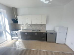 Pronájem bytu 2+kk, Praha - Záběhlice, Ke skalkám, 49 m2