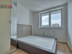 Pronájem bytu 2+kk, Hranice, Jiřího z Poděbrad, 42 m2