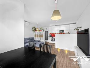 Pronájem bytu 2+kk, Praha - Letňany, Škrábkových, 58 m2