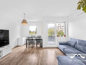Pronájem bytu 2+kk, Praha - Letňany, Škrábkových, 58 m2