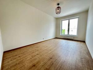 Pronájem bytu 2+kk, Praha - Hostavice, Českobrodská, 68 m2