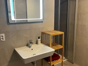 Pronájem bytu 2+kk, Praha - Hostavice, Českobrodská, 68 m2