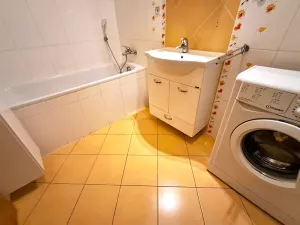 Pronájem bytu 2+kk, Praha - Dolní Chabry, Ulčova, 52 m2