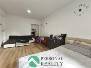Prodej bytu 1+1, Karlovy Vary, K. Čapka, 41 m2