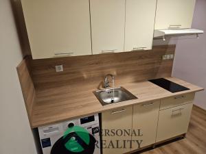 Prodej bytu 1+1, Karlovy Vary, K. Čapka, 41 m2