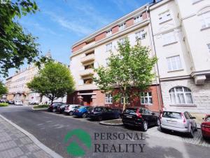 Prodej bytu 1+1, Karlovy Vary, K. Čapka, 41 m2